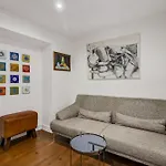 024 A - Stay In The Heart Of Lisbon